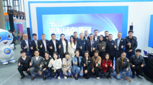 2024年3月11日，南海铝协亮相第30届铝门窗幕墙新产品博览会，并在现场组织举办以“品牌点赞 高质发展”为主题的多项精彩活动。